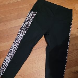 Leopard leggings